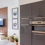 Roy Boston Apartman